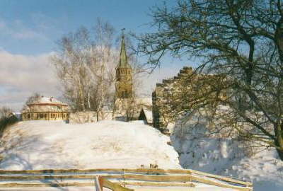 Kirche von der Burgruine